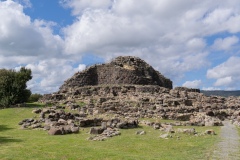 complesso nuragico su nuraxi barumini nuraghe sardo