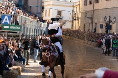 sa sartiglia su componidori ed i cavallieri