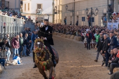 sa sartiglia su componidori ed i cavallieri