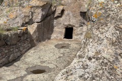 necropoli e domus de janas montessu villaperuccio