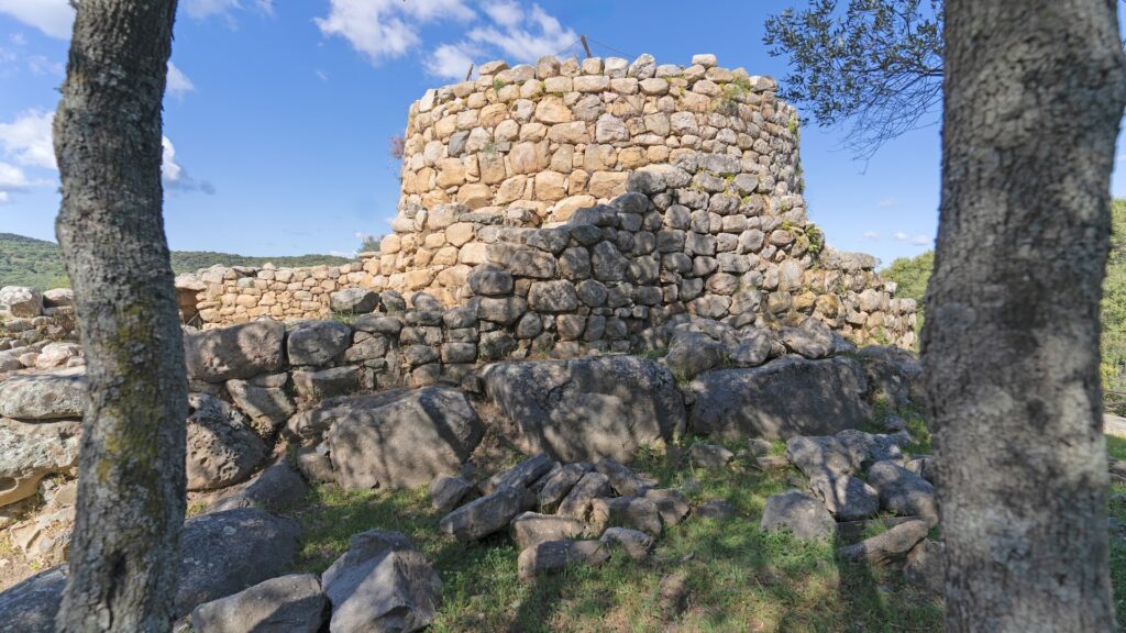 Immagini del nuraghe La Prisgiona