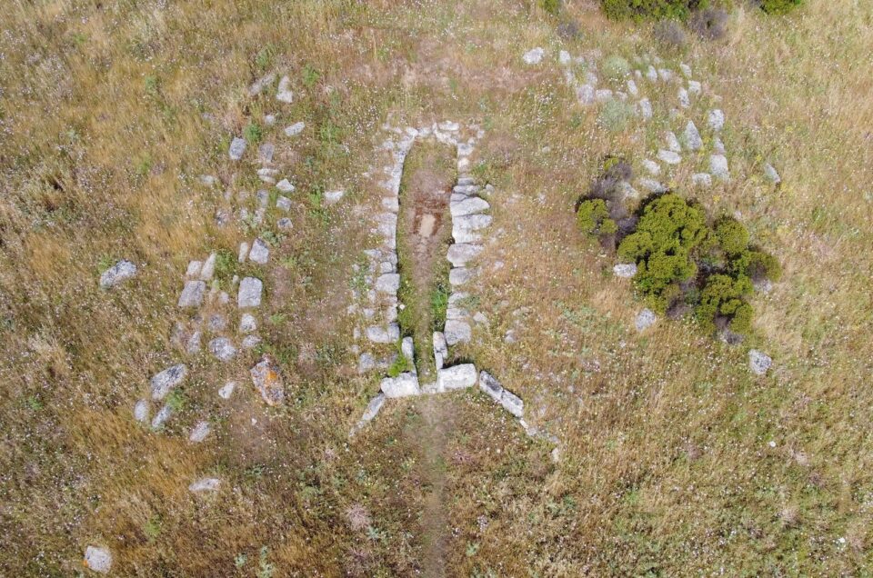Tomba dei Giganti Aiodda a Nurallao nel centro Sardegna